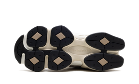 New Balance 9060 Oatmeal