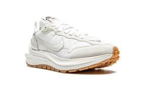 Nike Vaporwaffle Sacai Sail Gum