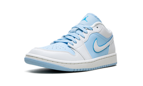 Jordan 1 Low Reverse Ice Blue