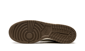 Nike Dunk Low Undefeated Canteen