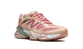 New Balance 9060 Penny Cookie Pink