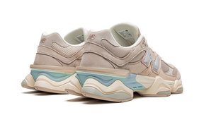 New Balance 9060 Ivory