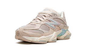 New Balance 9060 Ivory