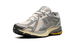 New Balance 1906R "Metallic Silver Yellow"