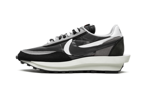 Nike Waffle Sacai Black