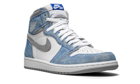 Air Jordan 1 High Hyper Royal