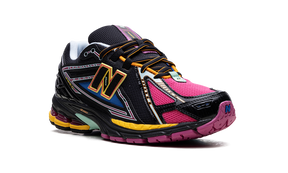 New Balance 1906R "Black/Pink"