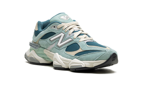 New Balance 9060 New Spruce