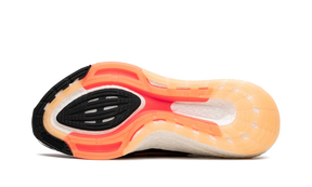 Adidas Ultraboost 22 Black Turbo Flash Orange