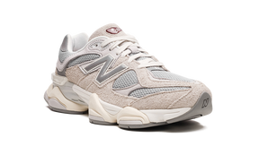 New Balance 9060 Lunar Timberwolf Grey