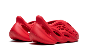 Adidas Yeezy Foam RNNR Vermillion
