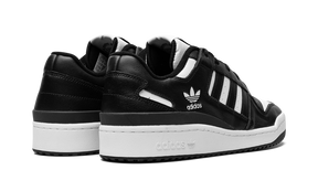 Adidas Forum Low Core Black - 365 Sneakers