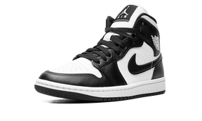 Jordan 1 Mid Panda