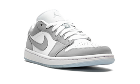 Jordan 1 Low Wolf Grey