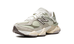 New Balance 9060 Olivine
