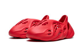 Adidas Yeezy Foam RNNR Vermillion