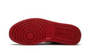 Jordan 1 Low Bred Toe Red