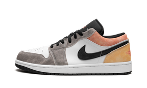 Jordan 1 Low SE Flight Club