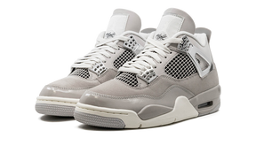 Jordan 4 Retro Frozen Moments