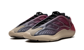 Adidas Yeezy 700 V3 Fade Carbon