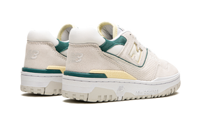 New Balance 550  Reflection